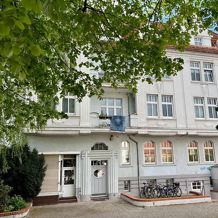Exklusive Und Grosszuegige Wohnung 140 Qm In Magdeburg Top-Lage Mit Kicker Fuer Bis Zu 8 Personen Εξωτερικό φωτογραφία
