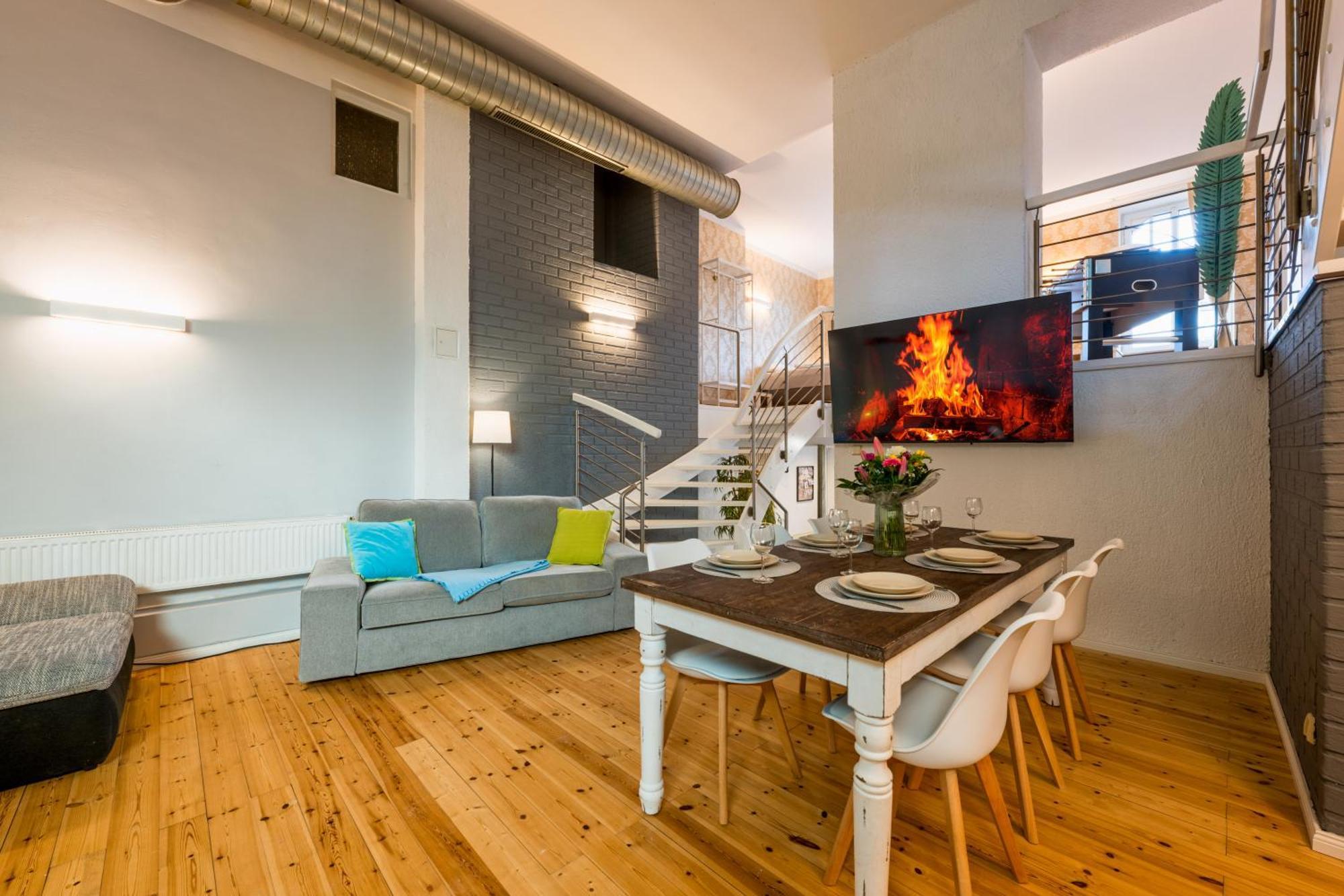 Exklusive Und Grosszuegige Wohnung 140 Qm In Magdeburg Top-Lage Mit Kicker Fuer Bis Zu 8 Personen Εξωτερικό φωτογραφία