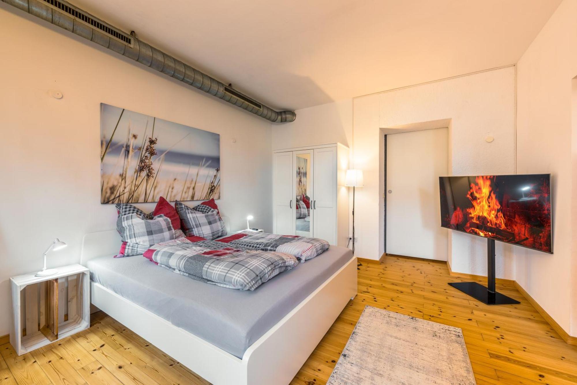 Exklusive Und Grosszuegige Wohnung 140 Qm In Magdeburg Top-Lage Mit Kicker Fuer Bis Zu 8 Personen Εξωτερικό φωτογραφία